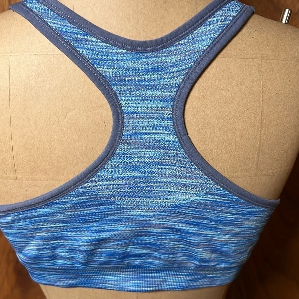 Womens Reebok Sports bra, size large, bluish color - Picture 4 of 5